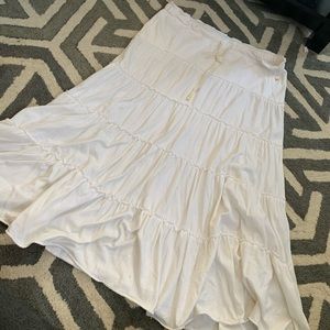 White tiered American Eagle Midi Skirt